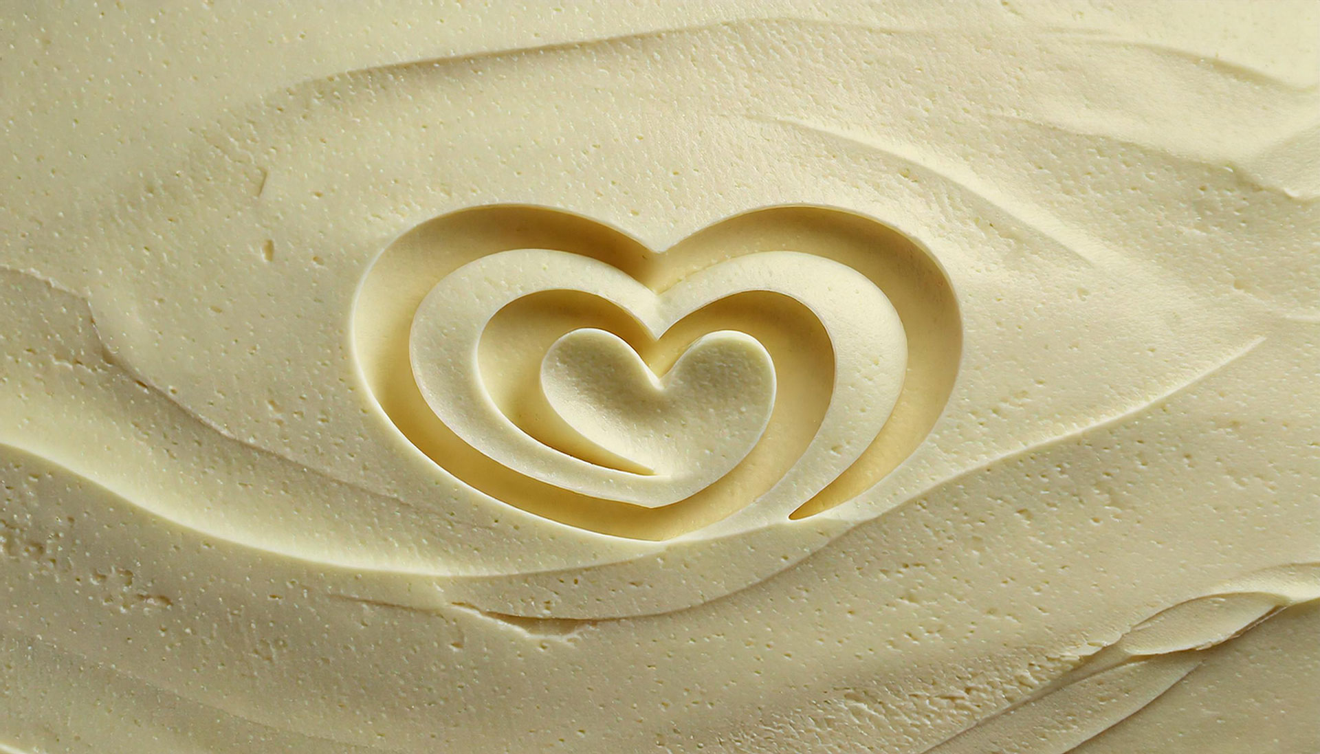 Firefly-concept-ice-cream,-it-should-look-an-ice-cream-texture-with-the-engraved-35582